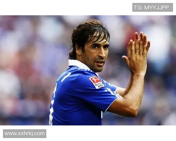 足球明星代言产品精彩瞬间全景展示与分析 足球明星代言产品精彩瞬间全景展示与分析